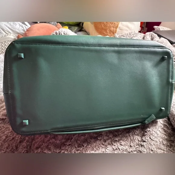 BEIS Wicked Weekender - Picture 7 of 7